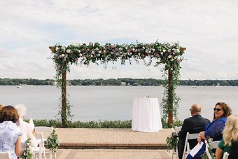 Lake Lawn Pergola