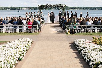 Lake Lawn Ceremony Site