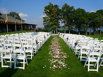 lake geneva country club outside