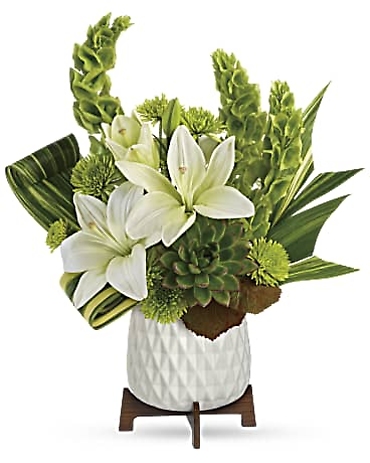 Teleflora\'s Artistic Angles Bouquet