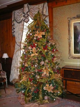 Tea Room Christmas Tree