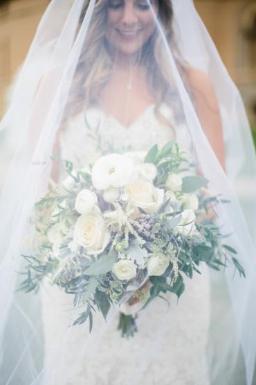 Bride with her veil and Flowers