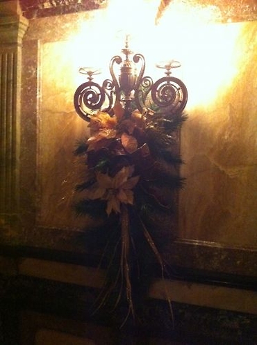 2011 Wall Sconce Swag